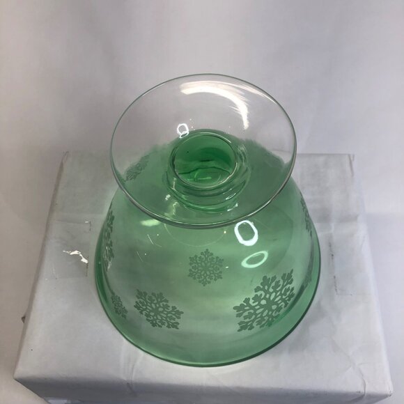 Vintage Green Emerald Glass Snowflake Pattern Footed Bowl Candy Dish - Picture 10 of 10